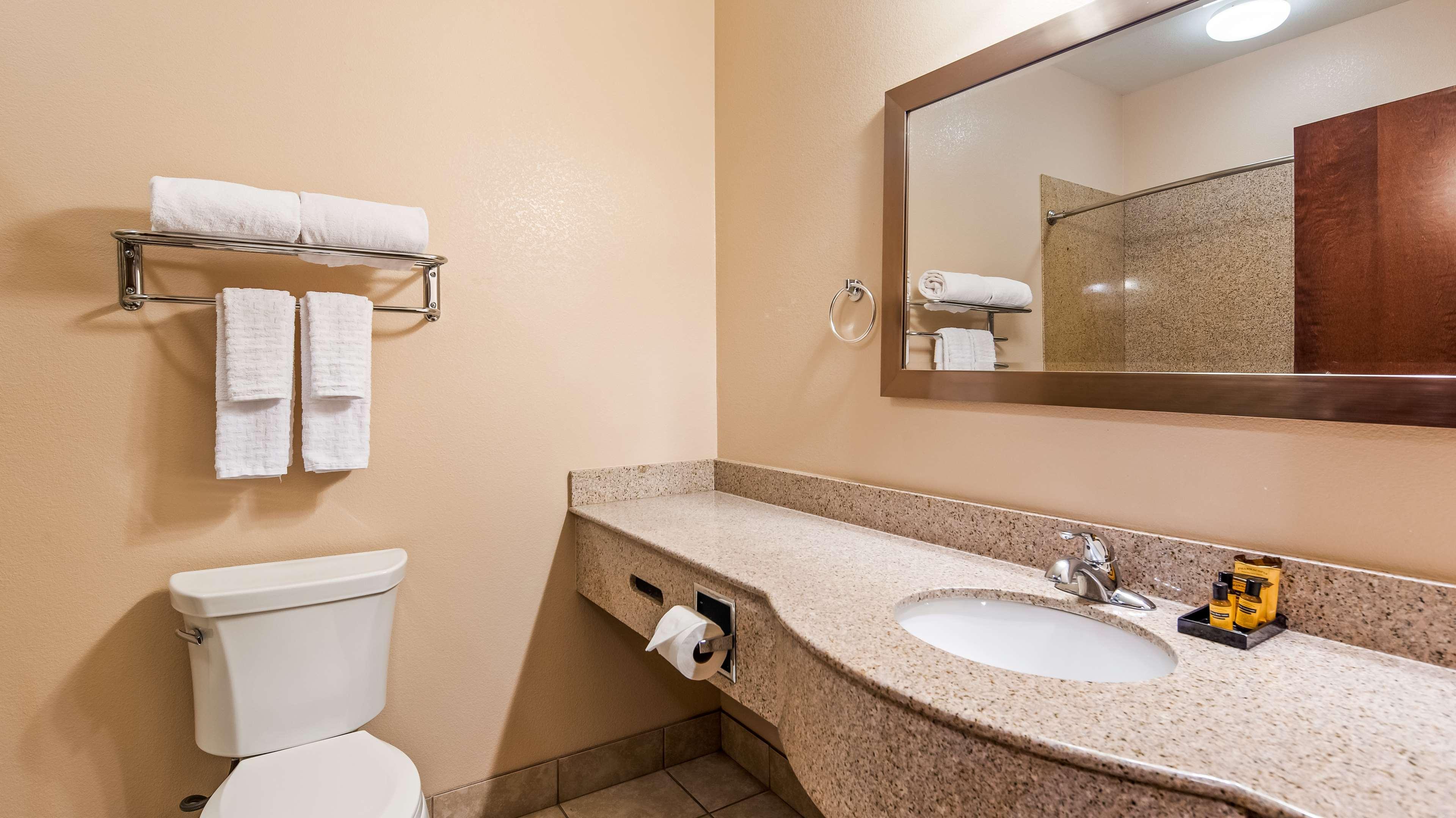 Best Western Plus Seminole Hotel & Suites Exterior photo