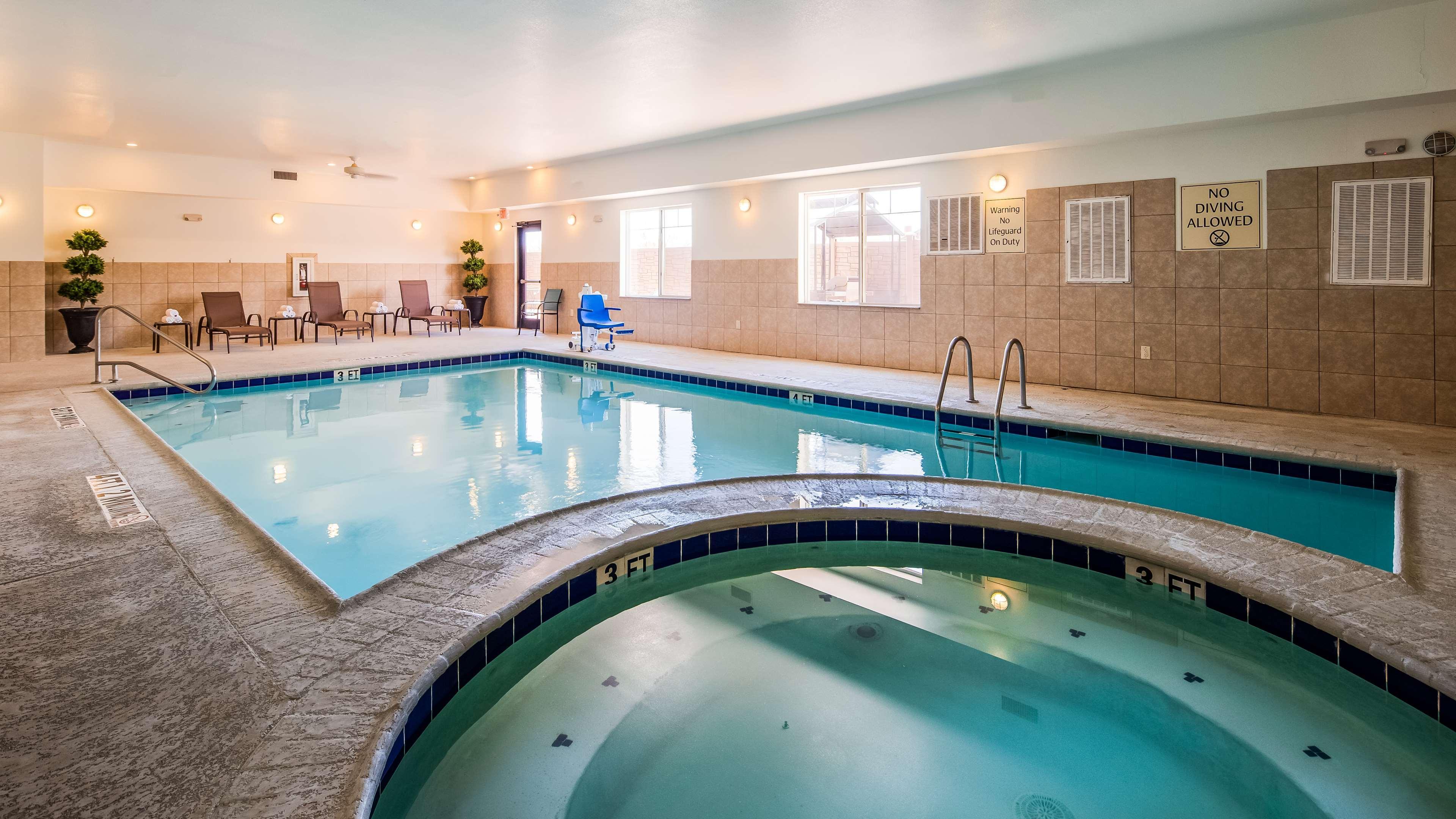 Best Western Plus Seminole Hotel & Suites Exterior photo
