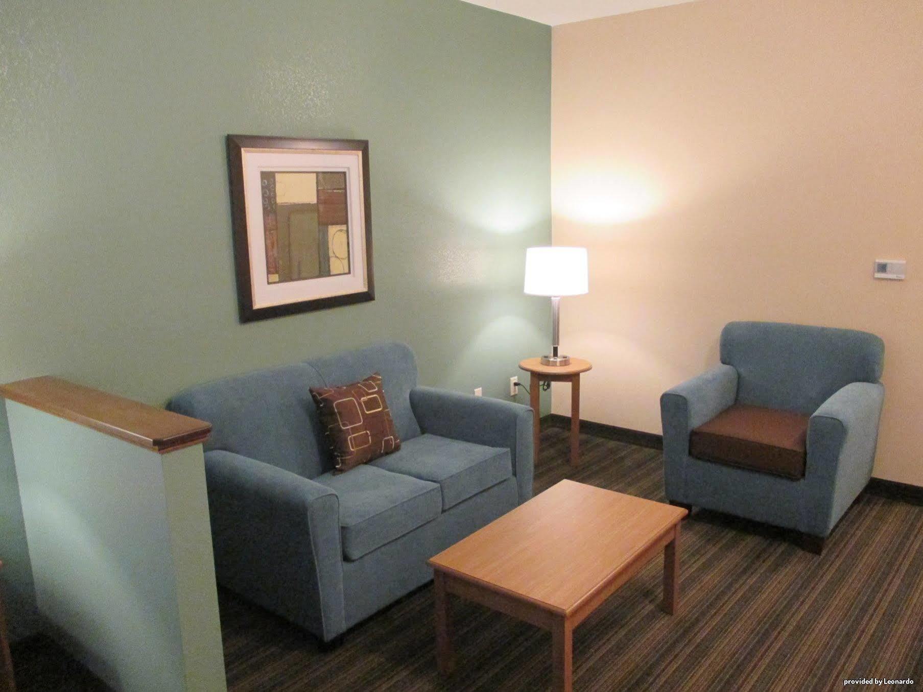 Best Western Plus Seminole Hotel & Suites Exterior photo